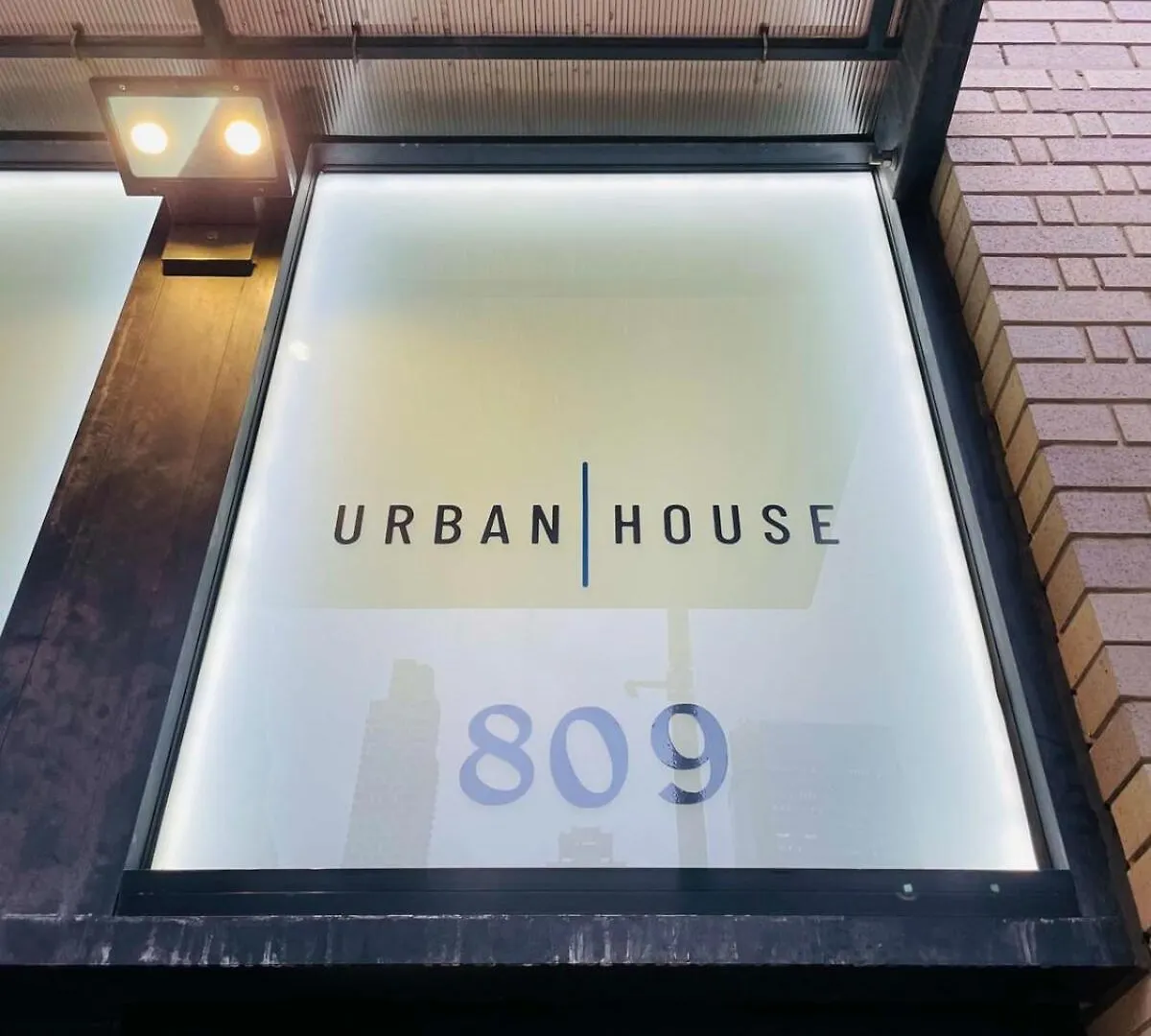 Apartment 809-4B Studio Balcony W&D Prime Location New York