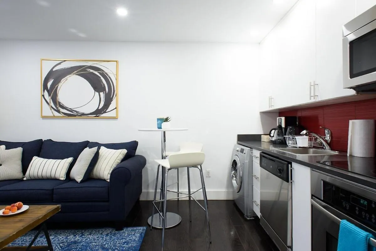 809-4B Studio Balcony W&D Prime Location New York