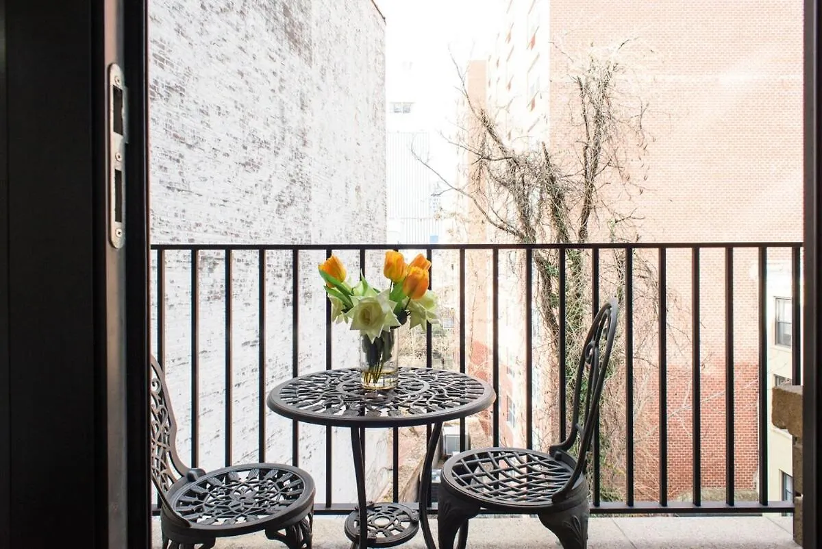 809-4B Studio Balcony W&D Prime Location New York
