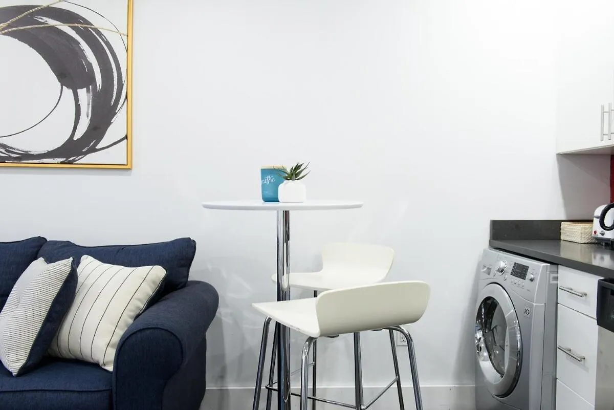 Apartamento 809-4B Studio Balcony W&D Prime Location Nova Iorque